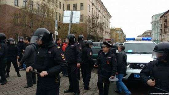 Перед инаугурацией Путина полиция провела массовые задержания среди протестующих