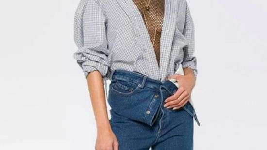 В Париже выпустили джинсы, которые надо носить расстегнутыми (ФОТО)