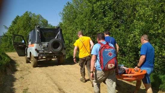 Школьница упала со скалы во время экскурсии: в ГСЧС раскрыли детали инцидента