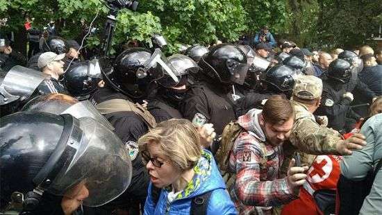 Названы города, в которых 9 мая могут произойти массовые беспорядки