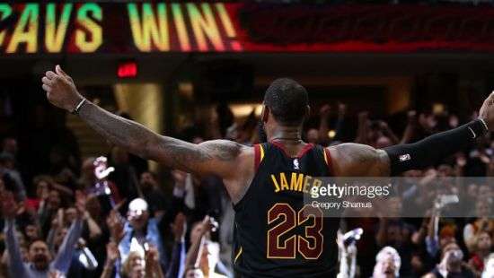 НБА. Плей-офф. «Кливленд» переиграл «Торонто» и сыграет в финале конференции, «Голден Стэйт» победил «Нью-Орлеан»