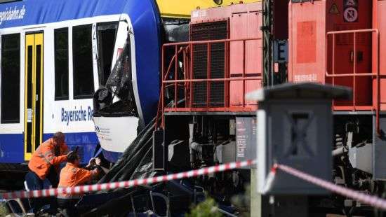 Катастрофа на железной дороге в Германии: полиция задержала диспетчера