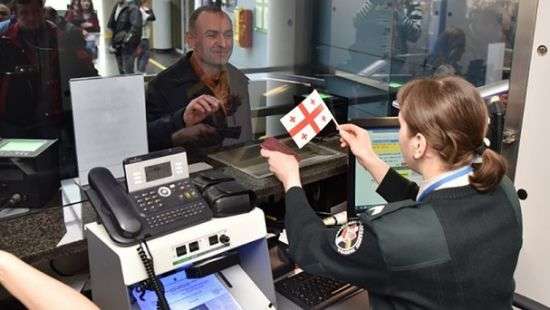 Из Германии спецрейсом депортировали 68 грузин