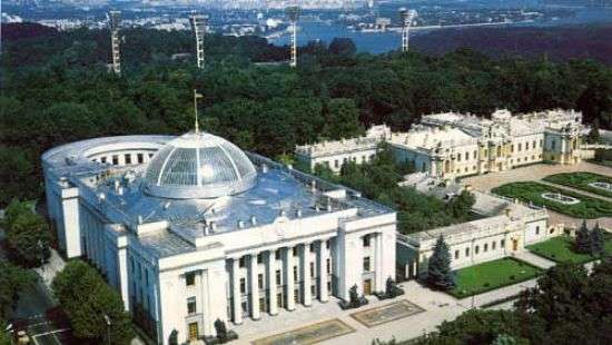 Стало известно, когда ВР планирует обновить ЦИК