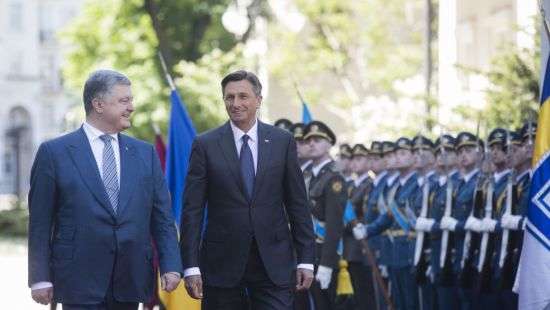 В Киеве началась встреча президентов Украины и Словении