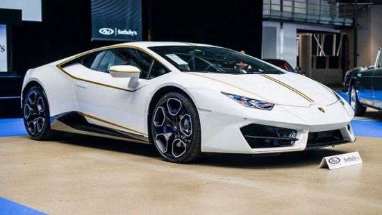 Lamborghini папы римского продали за баснословную сумму
