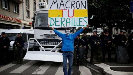 Страйк во Франции: железнодорожники возобновили забастовки по всему городу