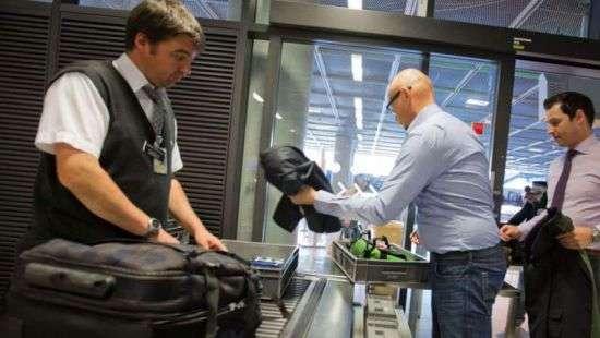 В Британии пограничники начали массовые задержания россиян