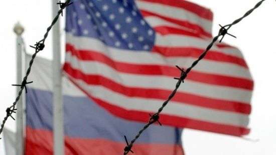 В РФ насчитали более 400 компаний и 200 россиян, попавших под санкции США