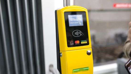 Во львовском транспорте ввели систему безналичной оплаты проезда