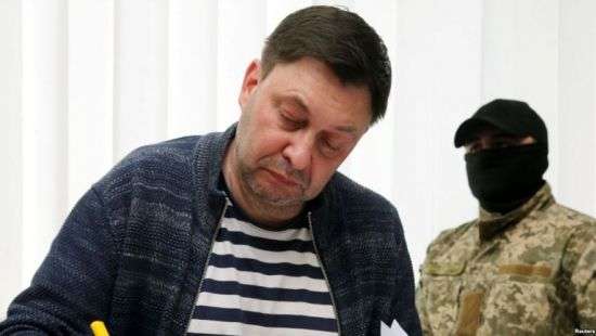 Суд в Херсоне арестовал главреда РИА Новости - Украина