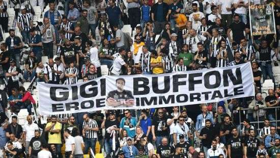 Буффон завершил карьеру