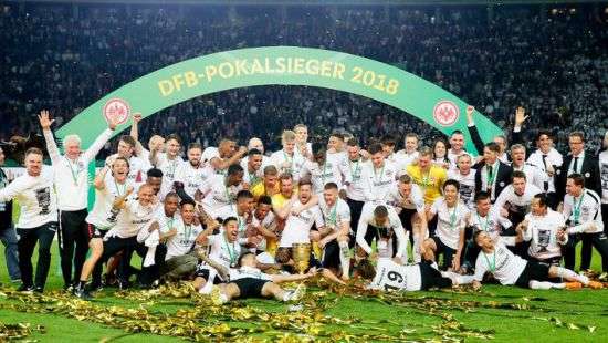 «Айнтрахт» сенсационно обыграл «Баварию» в Кубке Германии