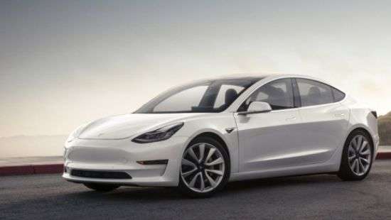 Маск рассказал об особенностях нового Tesla Model 3