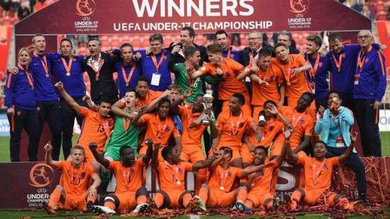 Голландия выиграла чемпионат Европы