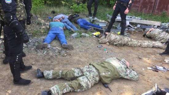 50 человек в военной форме пытались захватить госпредприятие в Житомирской области