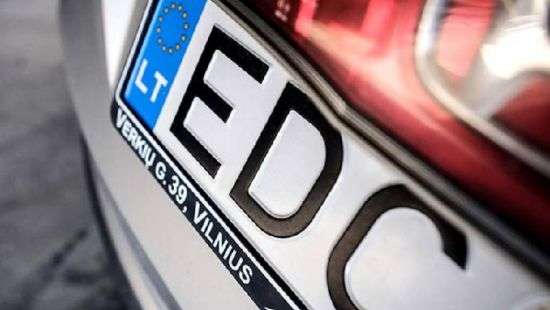 Налоговики обосновали новые требования при ввозе авто с литовской регистрацией