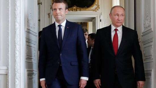 Минские соглашения и Сенцов: Макрон рассказал детали разговора с Путиным
