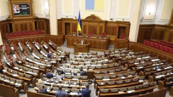 «Такого еще не было»: В Раде под конец заседания осталось меньше 10 нардепов (ФОТО)