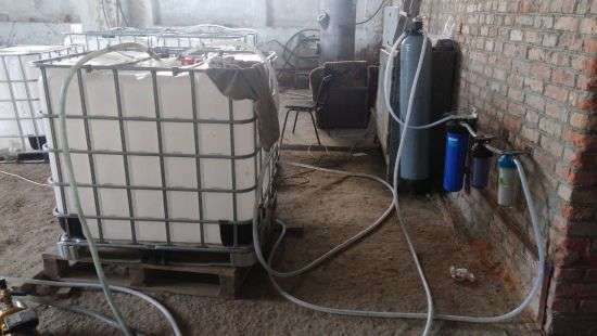 Налоговики разоблачили в Украине цех по производству фальсифицированного алкоголя