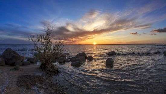 Эстония навела жирным маркером разметку границы с Россией на озерах