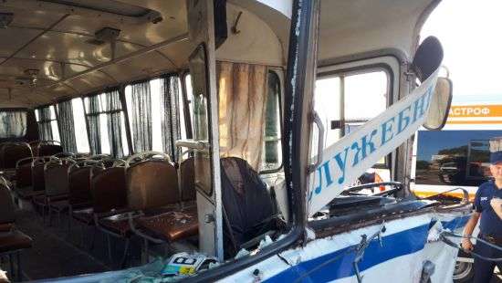 В Кировоградской области разбился автобус с горняками (ФОТО)