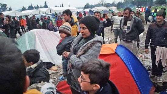 В Париже началась эвакуация одного из самых больших лагерей мигрантов