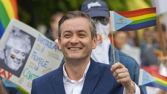 Президентом Польши может стать гей
