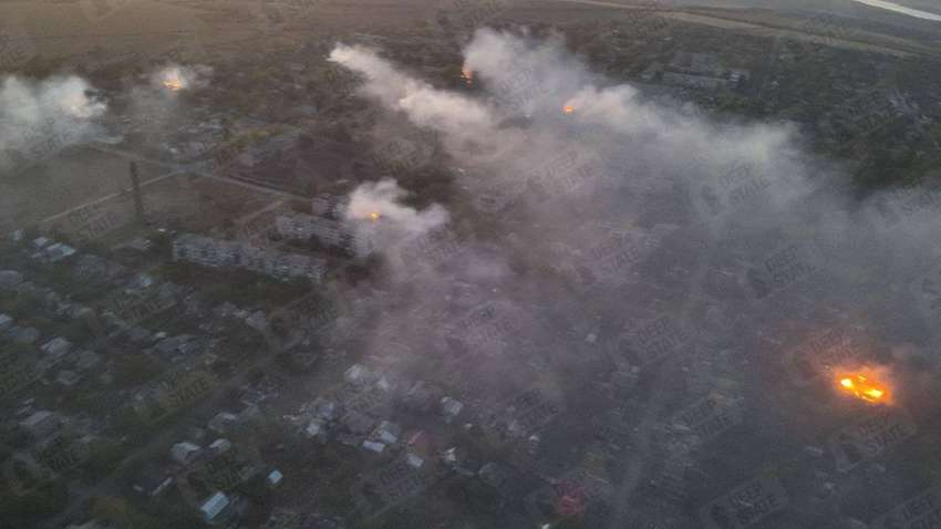 Выжигают землю и уничтожают все вокруг: россияне готовятся к штурму еще одного города на Донбассе