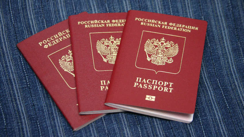 Жители ОРДЛО смогут получить загранпаспорта РФ