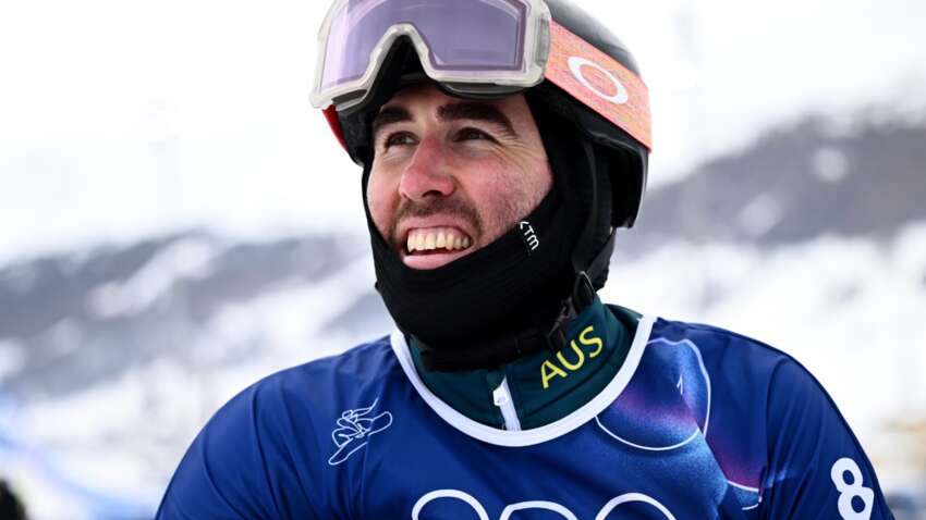 Олімпійський сноубордист зламав шию після жахливого падіння на зимових Іграх-2026