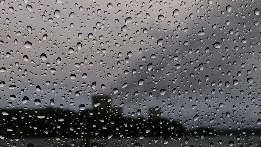 Штормовой ветер и ливни накроют часть Украины 1 июня: где ухудшится погода 