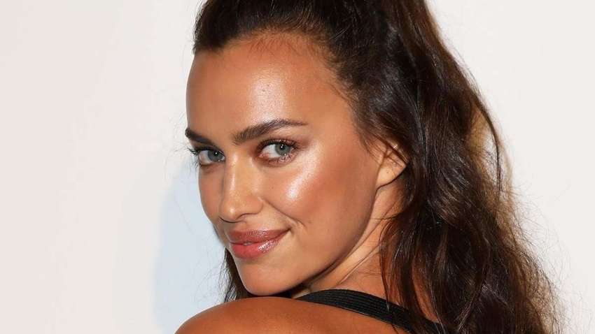 Ірина Шейк повністю оголилася для реклами