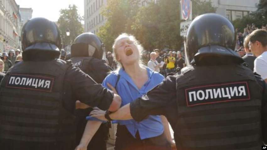 МИД Украины: "Избиением собственных граждан РФ издевается над государствами, вернувшими ее в ПАСЕ"