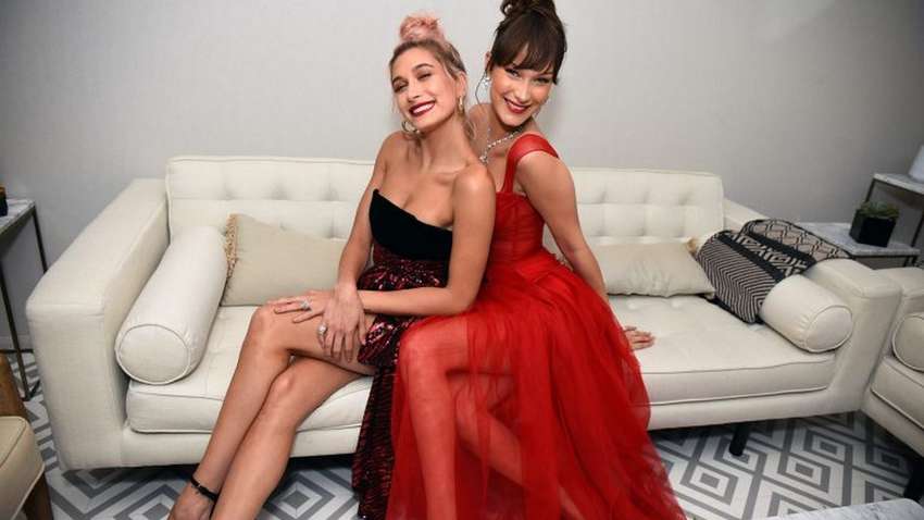 В бикини и без масок: Белла Хадид и Хейли Бибер «сбежали» в Италию В бикини и без масок: Белла Хадид и Хейли Бибер «сбежали» в Италию