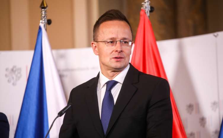 Угорщина заявила, що Україна має "шанс на мир": від чого він залежить