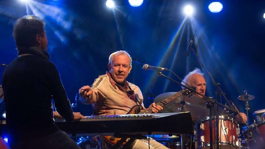 Андрей Макаревич назвал россиян "г*вном" и заявил, что не будет петь в России