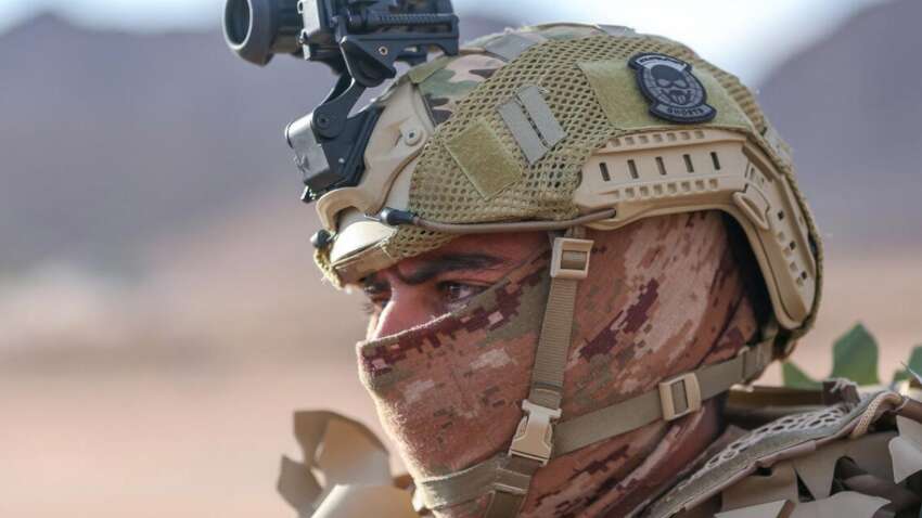 Сбитый F-15 и пылающий залив: почему война США и Ирана выходит из-под контроля