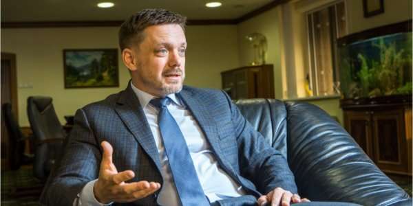 Березовец: глава правления Укрэксимбанка Евгений Мецгер пустился в бега