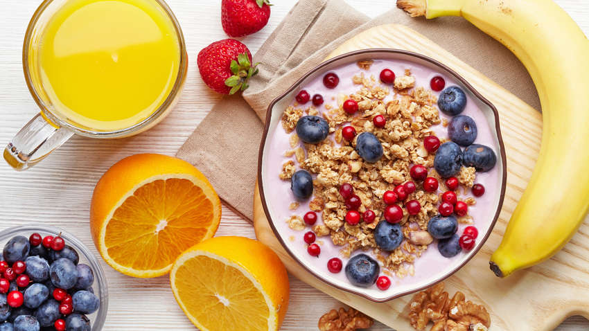 Три продукти, яким не місце на столі за сніданком Три продукти, яким не місце на столі за сніданком