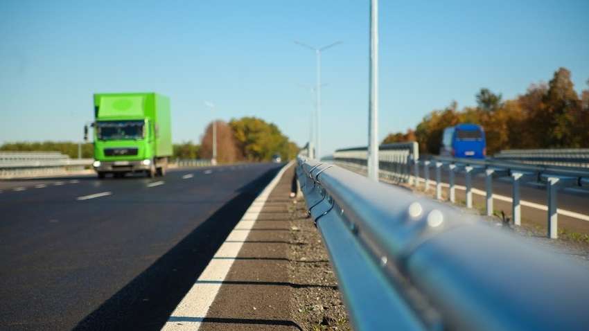 Стало известно сколько денег регионы потратили на строительство дорог и что построено