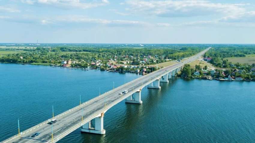 В Херсоне слышны взрывы: сообщают о новых "прилетах" по Антоновскому мосту (ВИДЕО) В Херсоне слышны взрывы: сообщают о новых "прилетах" по Антоновскому мосту (ВИДЕО)