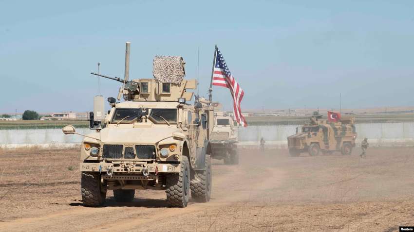 Американские военные  впервые вывели совместный патруль в нефтяные районы Сирии