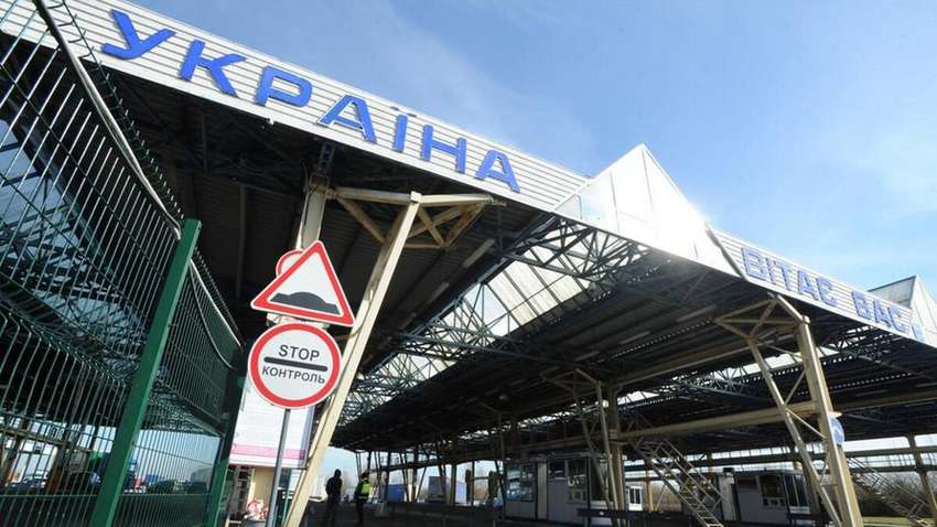 Украинцы массово возвращаются домой