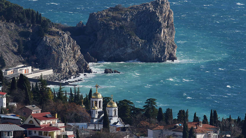 Оккупанты готовятся к боям за Крым: партизаны зафиксировали огневые точки у Евпатории (ФОТО)