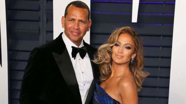 Родригес забрал назад красный Porsche, который подарил Дженнифер Лопес