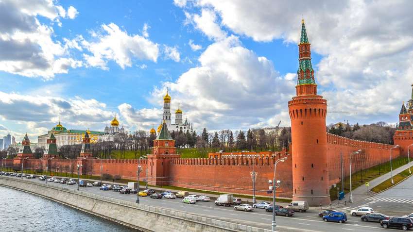 В РФ предлагают сажать за госизмену пожизненно: Кремль придумал новую уловку