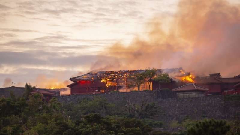 В Японии сгорел замок, построенный около 500 лет назад