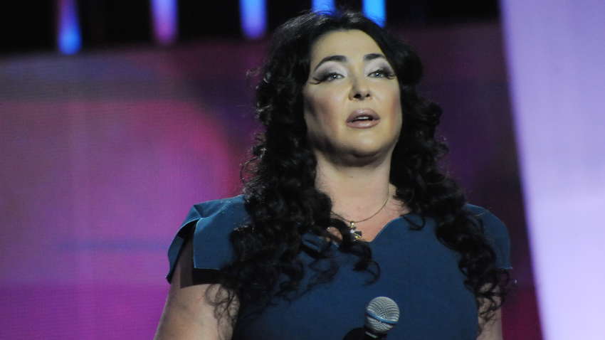 Лоліта Милявска показала тіло в сексуальному комплекті: шанувальники реготали 