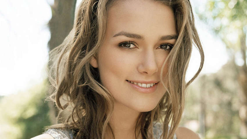 Кира Найтли сыграла на зубах песню The Beatles